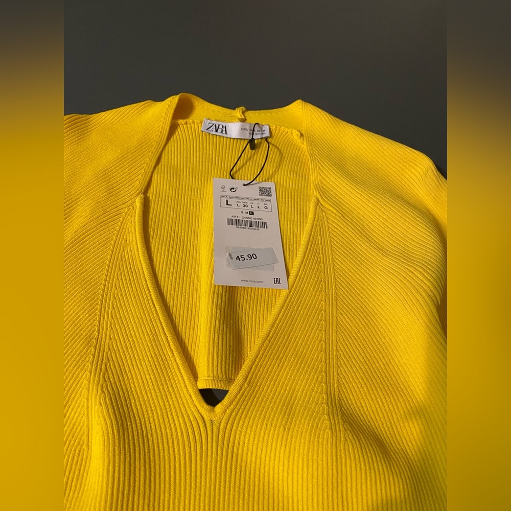 Zara Ribbed Dress - Picture 2 of 3